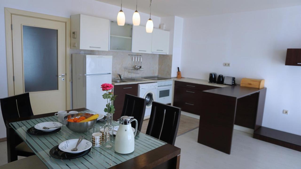 Апартаменти Свети Георги - Saint George Apartments Kavarna Kültér fotó