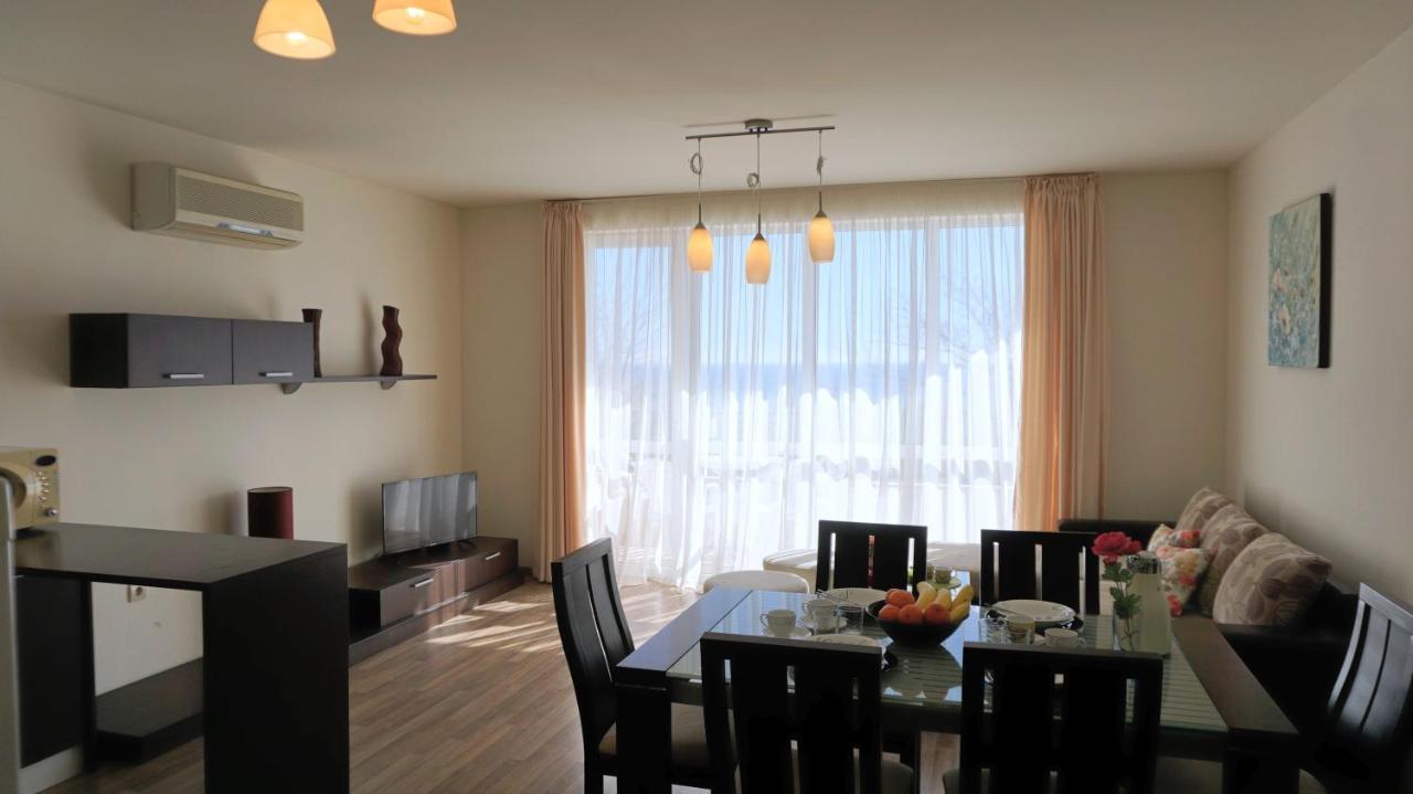 Апартаменти Свети Георги - Saint George Apartments Kavarna Kültér fotó