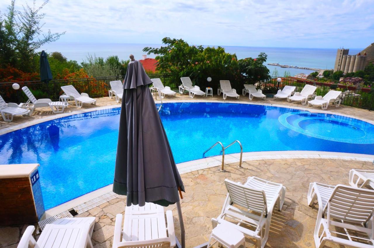 Апартаменти Свети Георги - Saint George Apartments Kavarna Kültér fotó