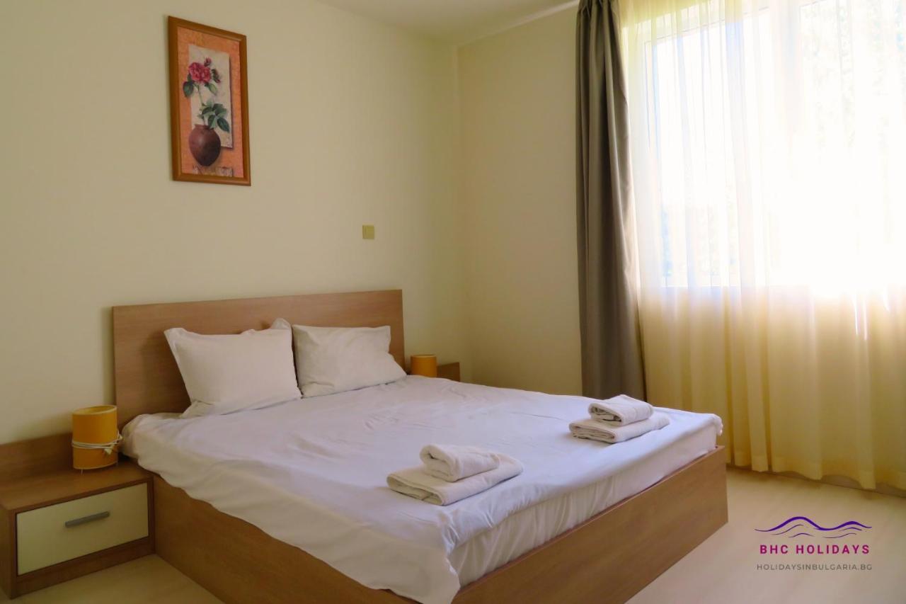 Апартаменти Свети Георги - Saint George Apartments Kavarna Kültér fotó