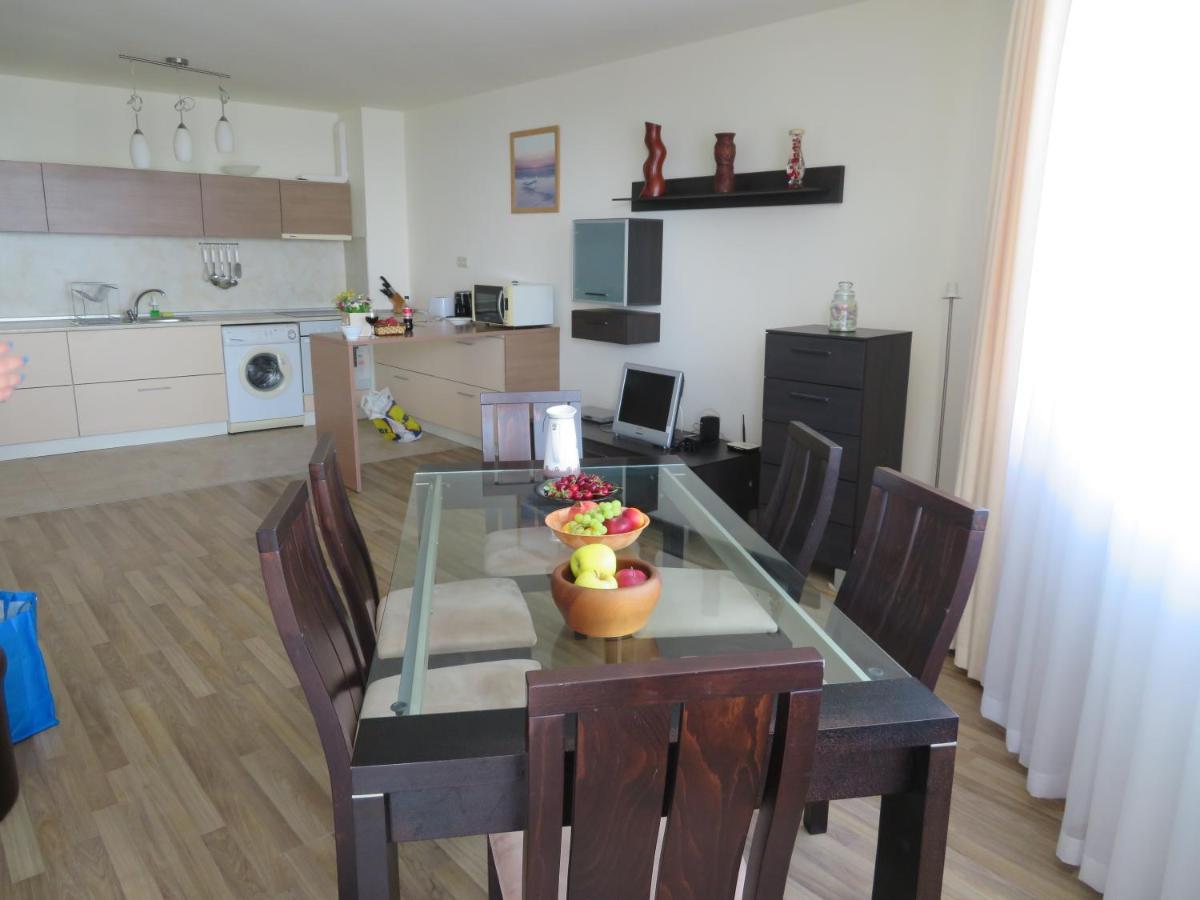 Апартаменти Свети Георги - Saint George Apartments Kavarna Kültér fotó