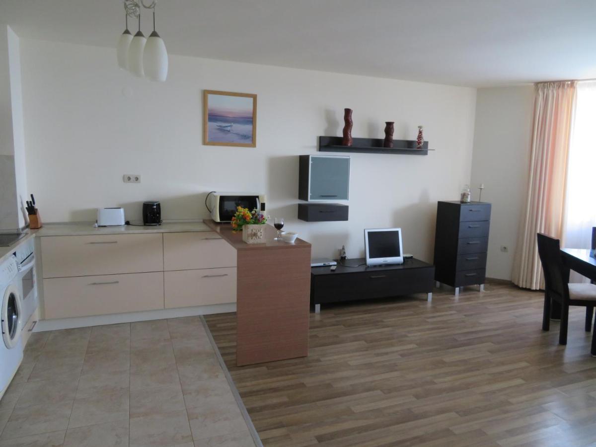Апартаменти Свети Георги - Saint George Apartments Kavarna Kültér fotó