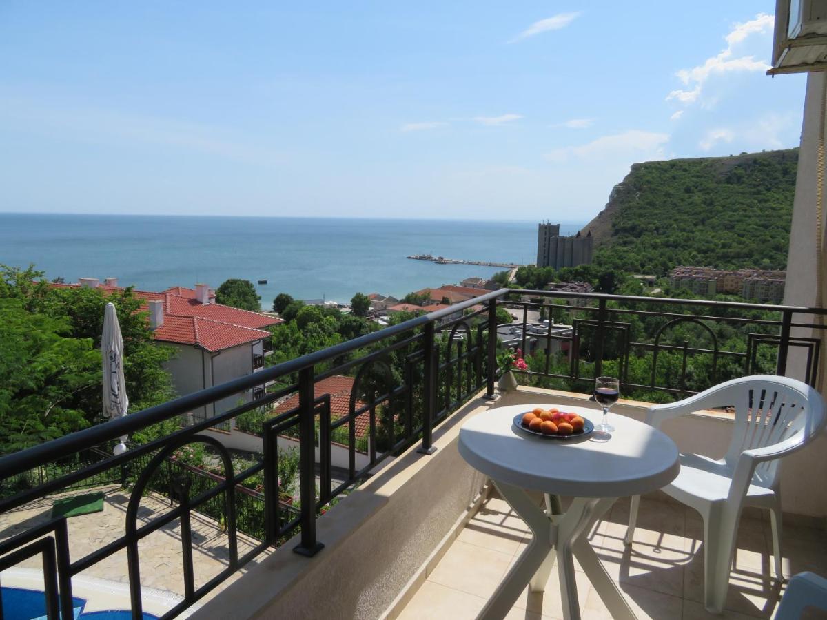 Апартаменти Свети Георги - Saint George Apartments Kavarna Kültér fotó